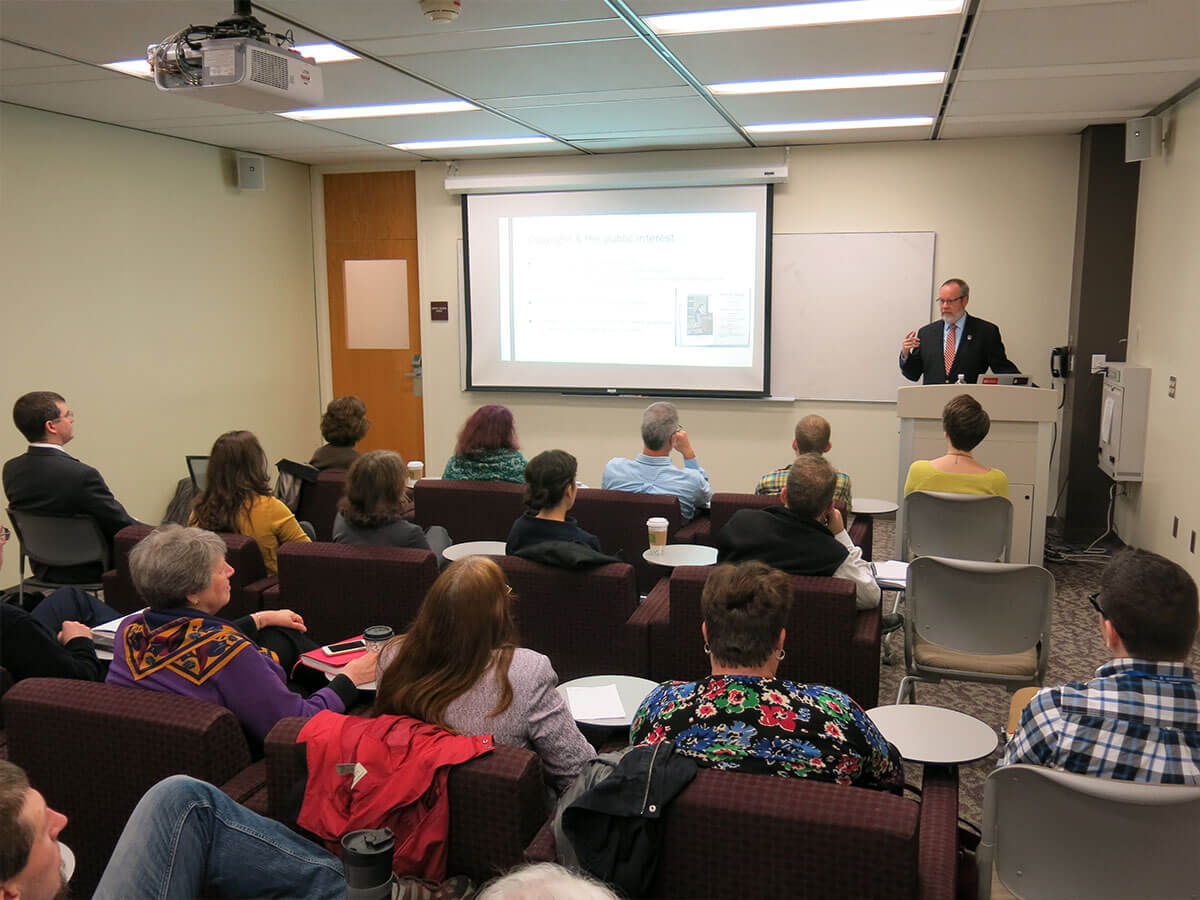 Kevin Smith presenting